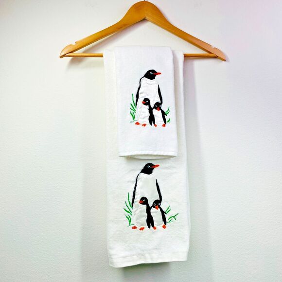 Vintage R.A. Briggs Penguin Towels Set 2 pieces Made in USA Vintage White Black - Picture 1 of 16